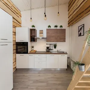 https://big-apartment-with-gallery.hotels-in-ljubljana.com